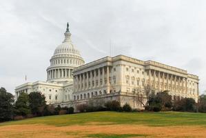 edificio del capitolio de estados unidos en invierno - washington dc estados unidos foto