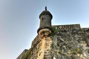 castillo san felipe del morro también conocido como fuerte san felipe del morro o castillo del morro. es una ciudadela del siglo XVI ubicada en san juan, puerto rico. foto