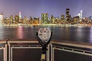 vista del horizonte de la ciudad de nueva york desde el parque gantry, ciudad de long island, queens. foto