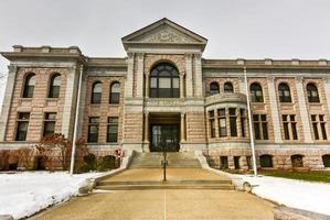 El edificio de la biblioteca estatal de new hampshire fue construido en 1895 con granito nativo, en el centro de concord junto al capitolio estatal, estado de new hampshire, estados unidos. foto