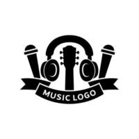 plantilla de logotipo de música con auriculares, guitarra y micrófono. logotipo de la música vector