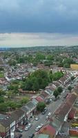 hoog hoek visie van Brits woon- huizen Bij luton stad- van Engeland uk video