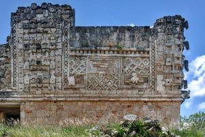 cuadrilátero de las monjas en el yucatán en uxmal, méxico. foto