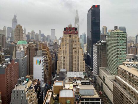 ciudad de nueva york - 13 de diciembre de 2019 - el hotel new yorker, uno de los hoteles más famosos de nueva york, ubicado en la octava avenida en el centro de manhattan. foto