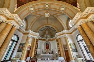 san petersburgo, rusia - 3 de julio de 2018 - iglesia armenia de st. catherine en la ciudad de san petersburgo, rusia. foto