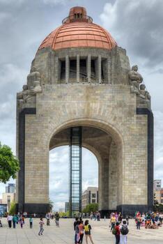 ciudad de méxico, méxico - 7 de julio de 2013 - monumento a la revolución mexicana. construido en la plaza de la república en la ciudad de méxico en 1936. foto