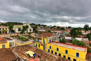 vista panorámica sobre la parte antigua de trinidad, cuba, un sitio del patrimonio mundial de la unesco. foto
