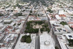 vista aérea de plaza grande, el centro de merida, méxico en la península de yucatán. foto