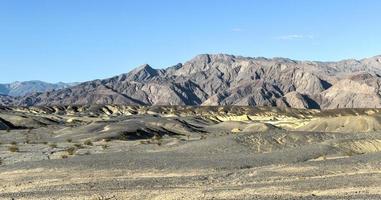 dunas de arena planas de mezquite, valle de la muerte foto