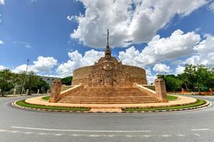 Monument to the Fatherland along Paseo Montejo in Yucatan, Merida, Mexico. photo