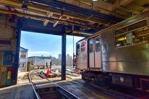 bronx, nueva york - 31 de enero de 2016 - 240th street train yard para mantenimiento de trenes. foto