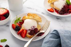 Shortcake ice cream sandwiches with fresh berries photo