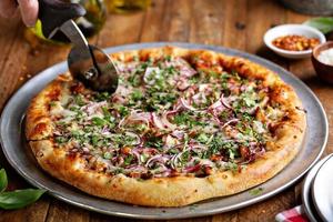 Barbeque chicken pizza photo