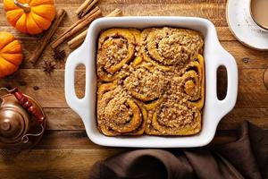 Pumpkin cinnamon rolls with streusel topping photo