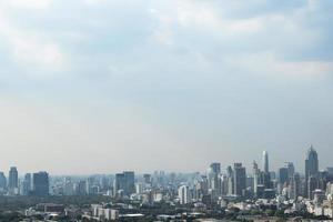 vista de la ciudad moderna de bangkok, tailandia foto