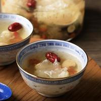 Peach Gum Drink, Chinese Traditional Drink Made from Peach Gum, Bird Nest, Red Chinese Dates, Snow Fungus, Goji Berry photo