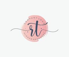 Initial RT feminine logo. Usable for Nature, Salon, Spa, Cosmetic and Beauty Logos. Flat Vector Logo Design Template Element.