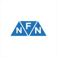 diseño de logotipo en forma de triángulo fnn sobre fondo blanco. concepto de logotipo de letra de iniciales creativas fnn. vector
