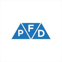 diseño de logotipo en forma de triángulo fpd sobre fondo blanco. concepto de logotipo de letra de iniciales creativas fpd. vector