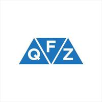 diseño de logotipo en forma de triángulo fqz sobre fondo blanco. concepto de logotipo de letra de iniciales creativas fqz. vector