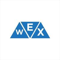 Diseño de logotipo en forma de triángulo ewx sobre fondo blanco. concepto de logotipo de letra de iniciales creativas ewx. vector