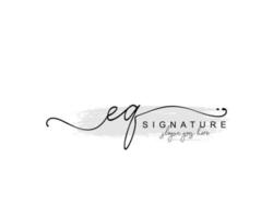 monograma de belleza eq inicial y diseño de logotipo elegante, logotipo de escritura a mano de firma inicial, boda, moda, floral y botánica con plantilla creativa. vector