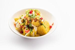 Khaman Dhokla chaat is a very simple and refreshing fusion chaat recipe made using leftover dhokla photo