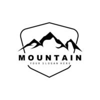 diseño del logotipo de la montaña, lugar vectorial para los amantes de la naturaleza vector