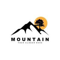 diseño del logotipo de la montaña, lugar vectorial para los amantes de la naturaleza vector