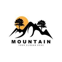 diseño del logotipo de la montaña, lugar vectorial para los amantes de la naturaleza vector