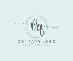 logotipo femenino vq inicial. utilizable para logotipos de naturaleza, salón, spa, cosmética y belleza. elemento de plantilla de diseño de logotipo de vector plano.