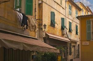 calle estrecha en francia foto