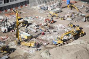 vista aérea del sitio de construcción con extremo bokeh. foto