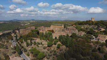 Monticchiello in Val d'Orcia, Tuscany, and famous winding cypress hill road video