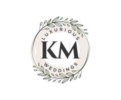 plantilla de logotipos de monograma de boda con letras iniciales km, plantillas florales y minimalistas modernas dibujadas a mano para tarjetas de invitación, guardar la fecha, identidad elegante. vector