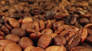 torréfaction des grains de café bruns