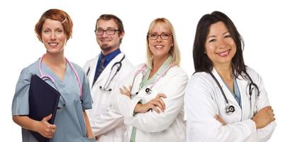 grupo de médicos o enfermeras de fondo blanco foto
