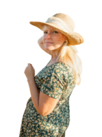 transparent png Söt caucasian utomhus flicka bär sundress och hatt vänd kamera.