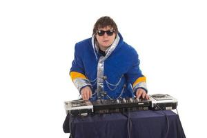 dj con el mezclador foto