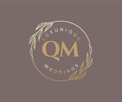 plantilla de logotipos de monograma de boda con letras qm, plantillas florales y minimalistas modernas dibujadas a mano para tarjetas de invitación, guardar la fecha, identidad elegante. vector