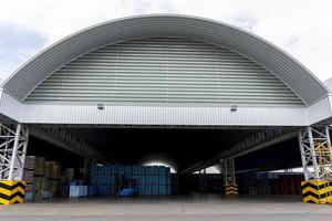 Roof and structure large distribution center photo