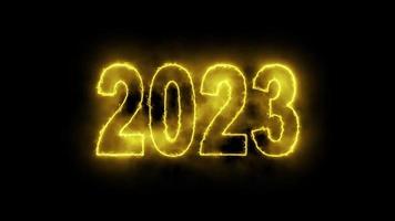 texte 2023 animation et boules de noël volantes isolées sur fond noir, 2023 nouvel an, modèle de conception joyeux 2023 nouvel an concept vacances animer carte video