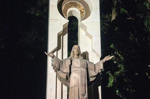 monumento a jesus - ivano-frankivsk, ucrania, 2021 foto
