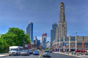 la torre del banco de ahorros williamsburgh en brooklyn, nueva york. la torre fue construida en 1927-29 en un estilo bizantino-románico modernizado. también conocido como 1 lugar de hanson. foto