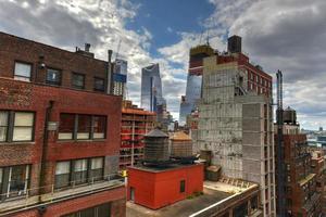 torre de oficinas en hudson yards en manhattan, ciudad de nueva york foto