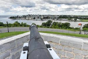 cañón del sitio histórico nacional de fort henry foto