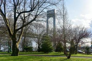 puente verrazano que conecta brooklyn con staten island en la ciudad de nueva york. foto