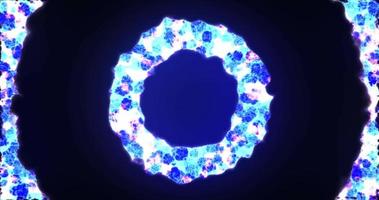 círculos de fondo abstracto en bucle un túnel de anillos voladores de plasma de energía azul púrpura con un efecto brillante brillante festivo brillante hermoso futurista alta tecnología, protector de pantalla, video en alta calidad 4k