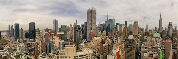 Panoramic view of Midtown Manhattan in New York City during the day. photo