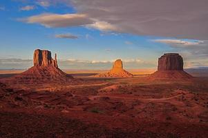 Monument Valley landscape photo